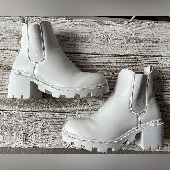 White Lug Sole Chelsea Boots - Picture 2 of 9